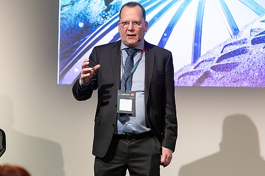 Thomas Rohr von der Europäischen Weltraumbehörde ESA beeindruckte mit Projekten runf um die bemannte Raumfahrt